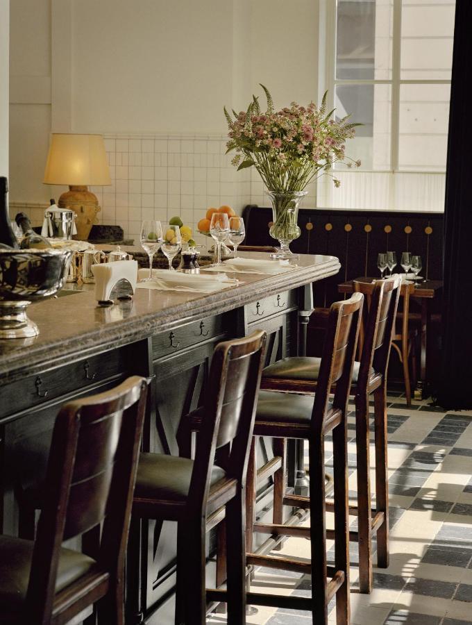 Chateau Voltaire Hotel 5*