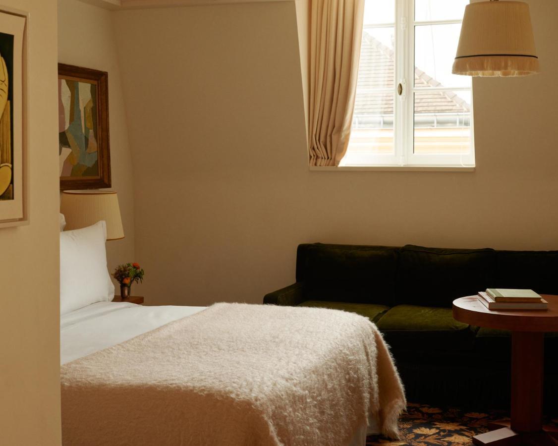 Hotel Chateau Voltaire 5*