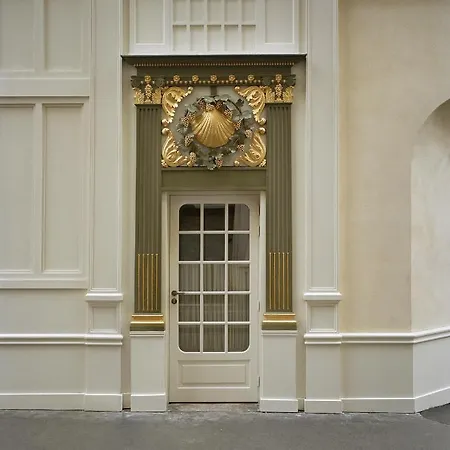 Chateau Voltaire Hotel Parigi