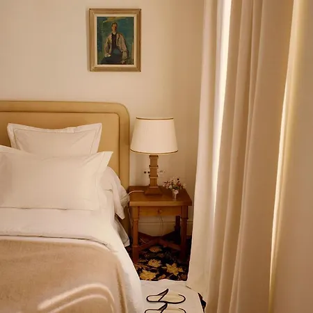 Chateau Voltaire Parigi