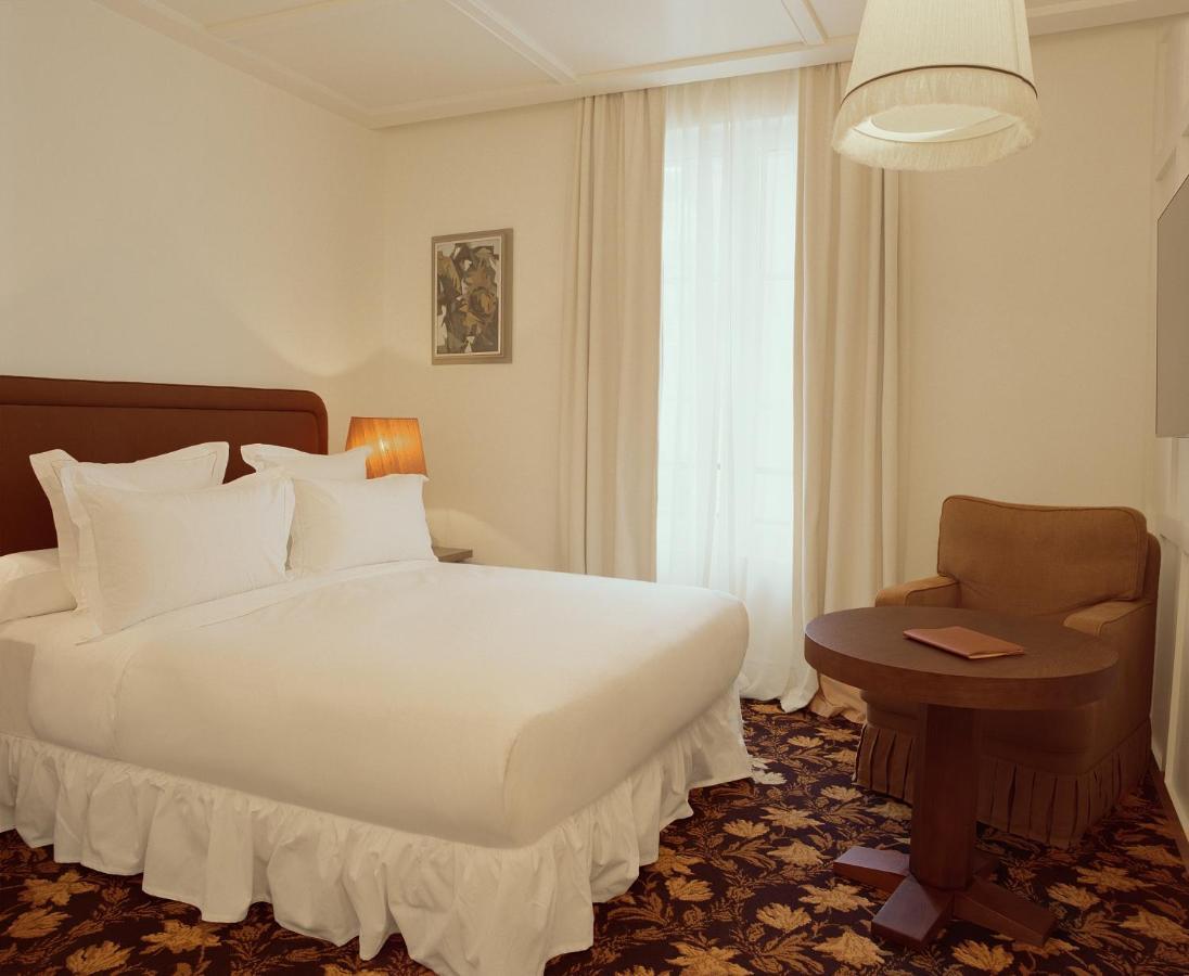 Chateau Voltaire Hotel 5*